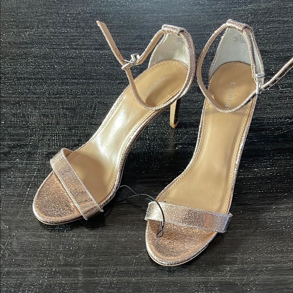 Express Elegant Metallic High Heel Sandals size 7 - NWHT